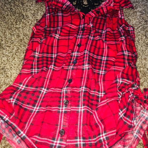 Shirts - Picture 5 of 7